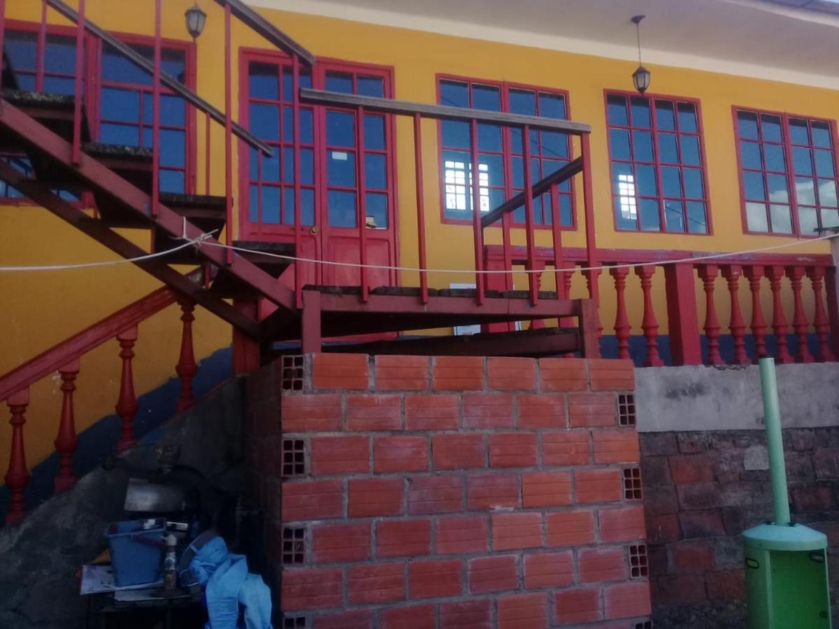 لاباز Wooden Wasi Hostel المظهر الخارجي الصورة