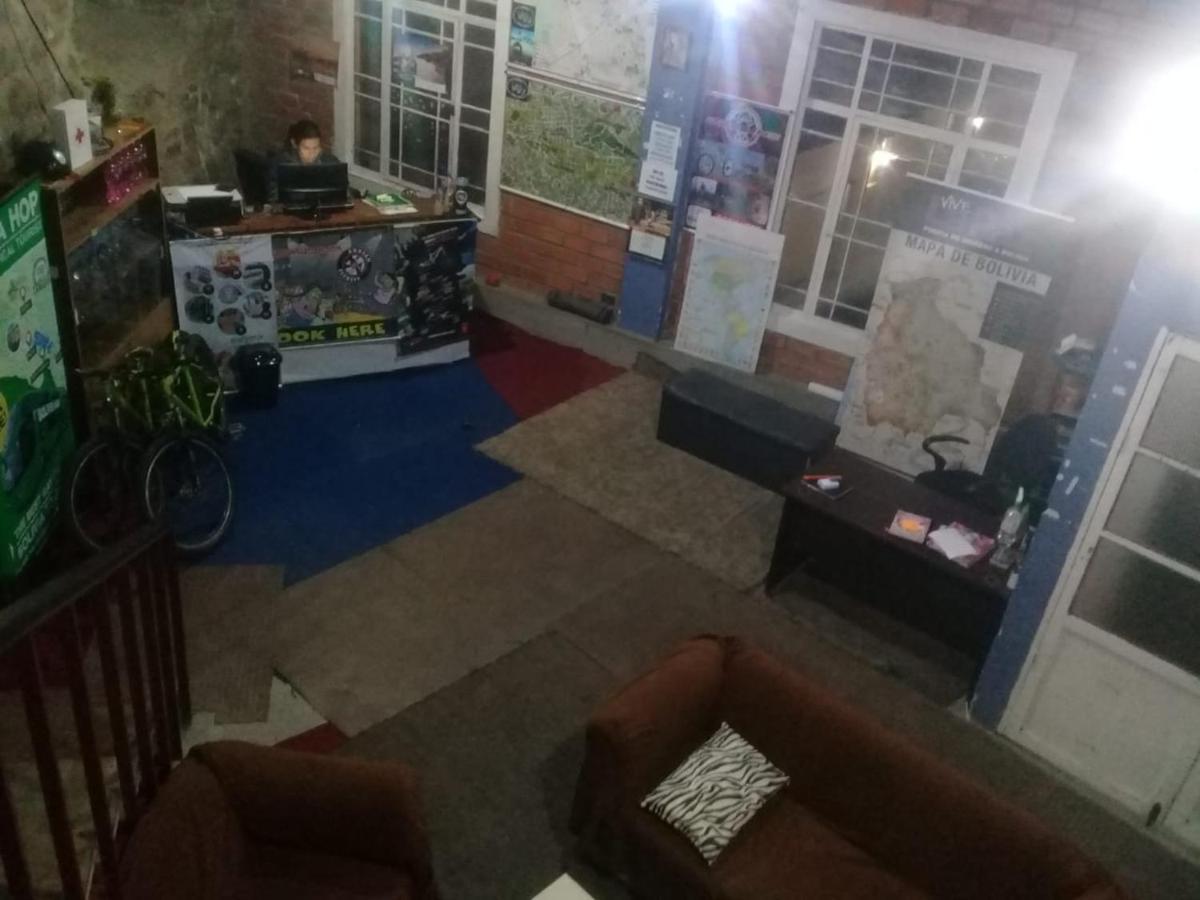 لاباز Wooden Wasi Hostel المظهر الخارجي الصورة
